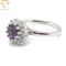 女性のための粋な18kダイヤモンドの結婚指輪